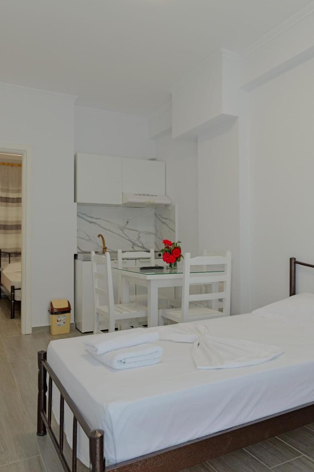 Eduard Lagji Apartament Lukovë Quarto foto