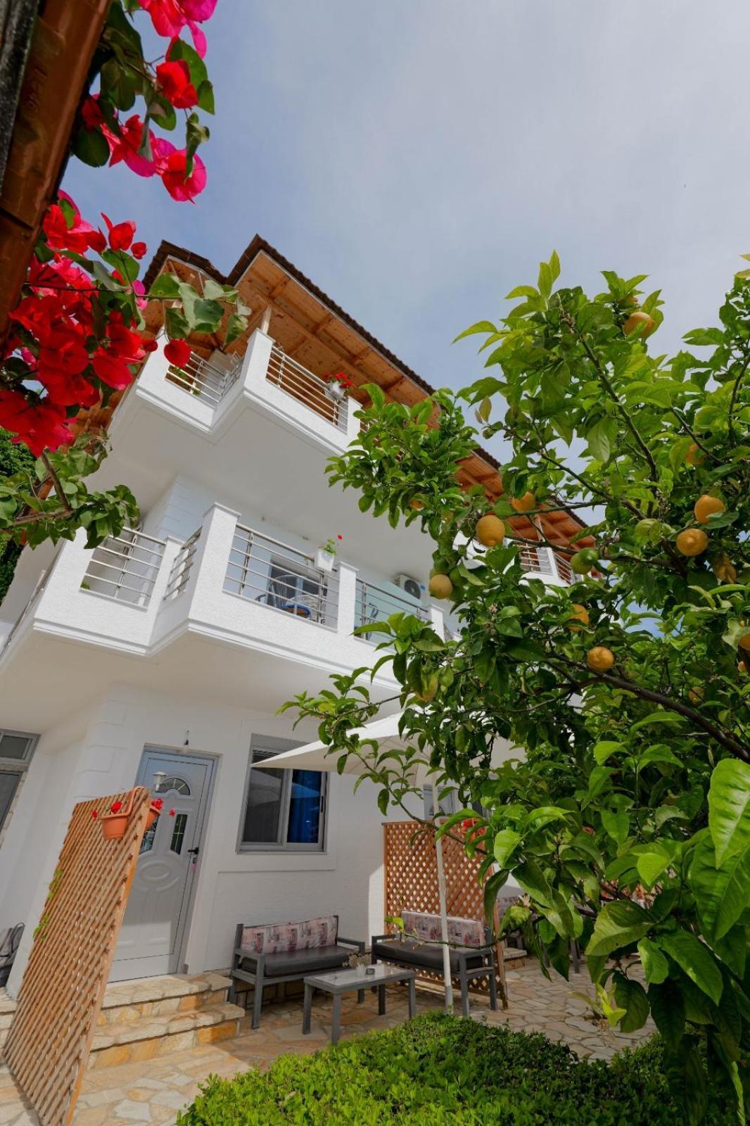 Eduard Lagji Apartament Lukovë Quarto foto